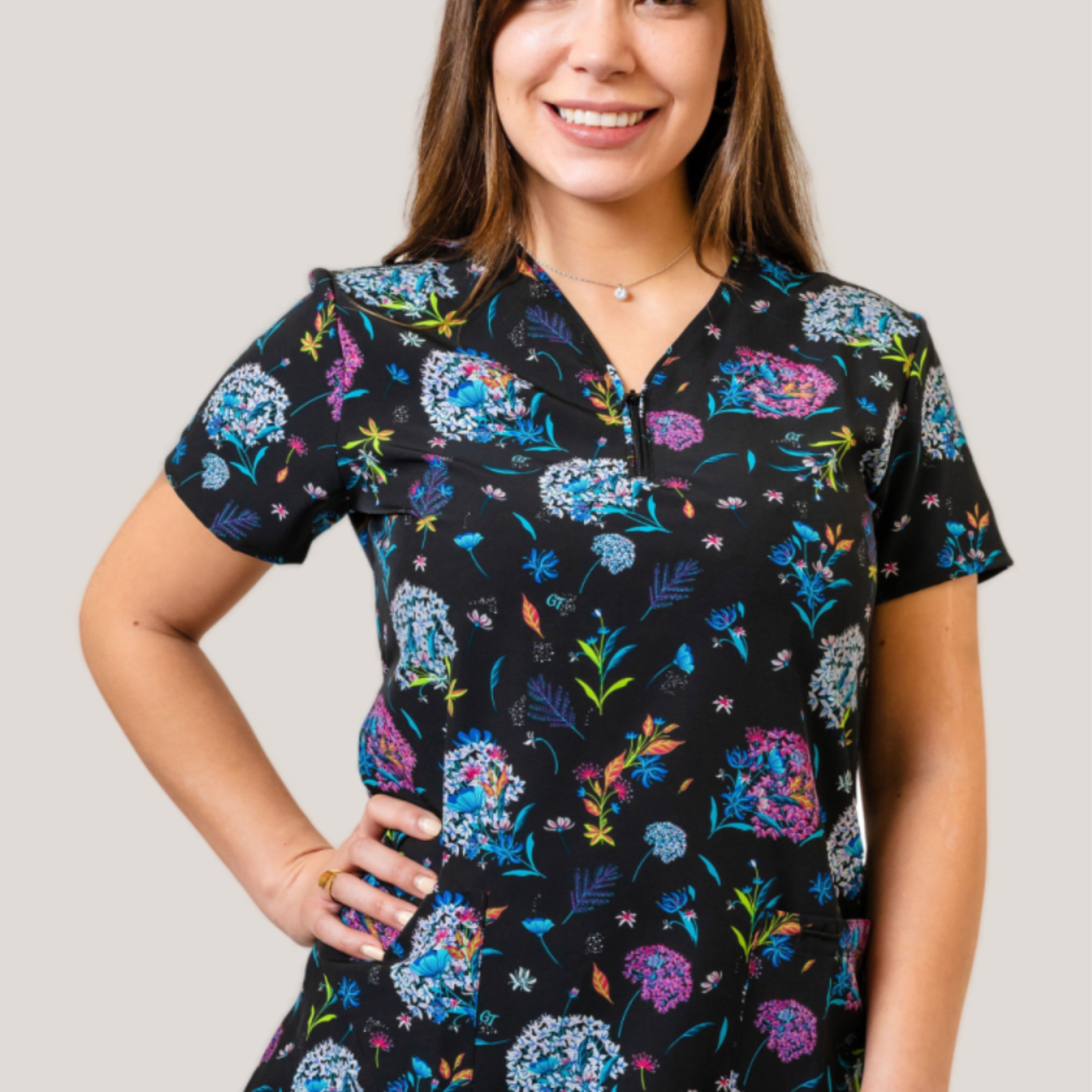 Polera Clínica Estampada Mujer GT 1575BK