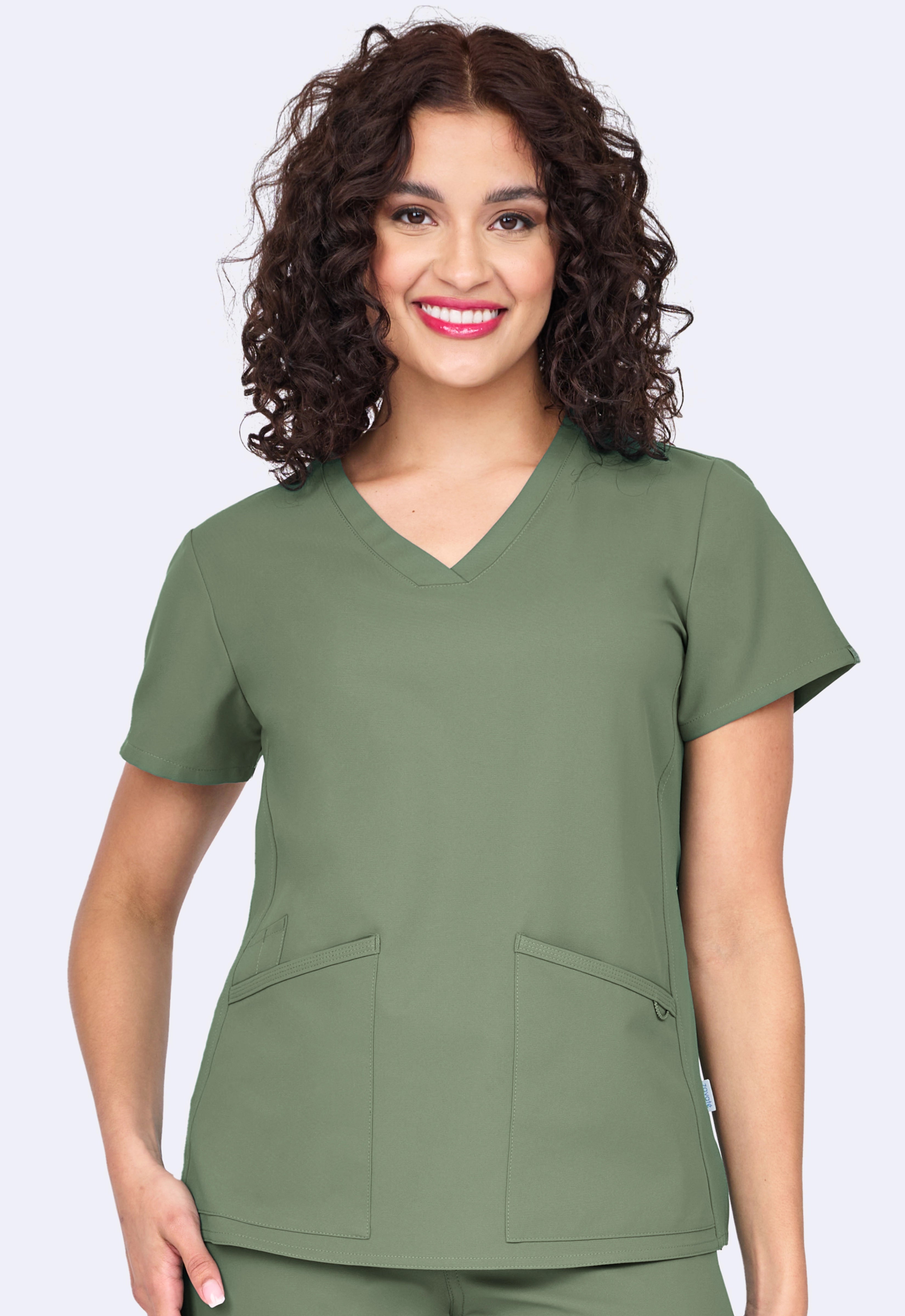 Polera Clínica Mujer Studio 1165 Olivo