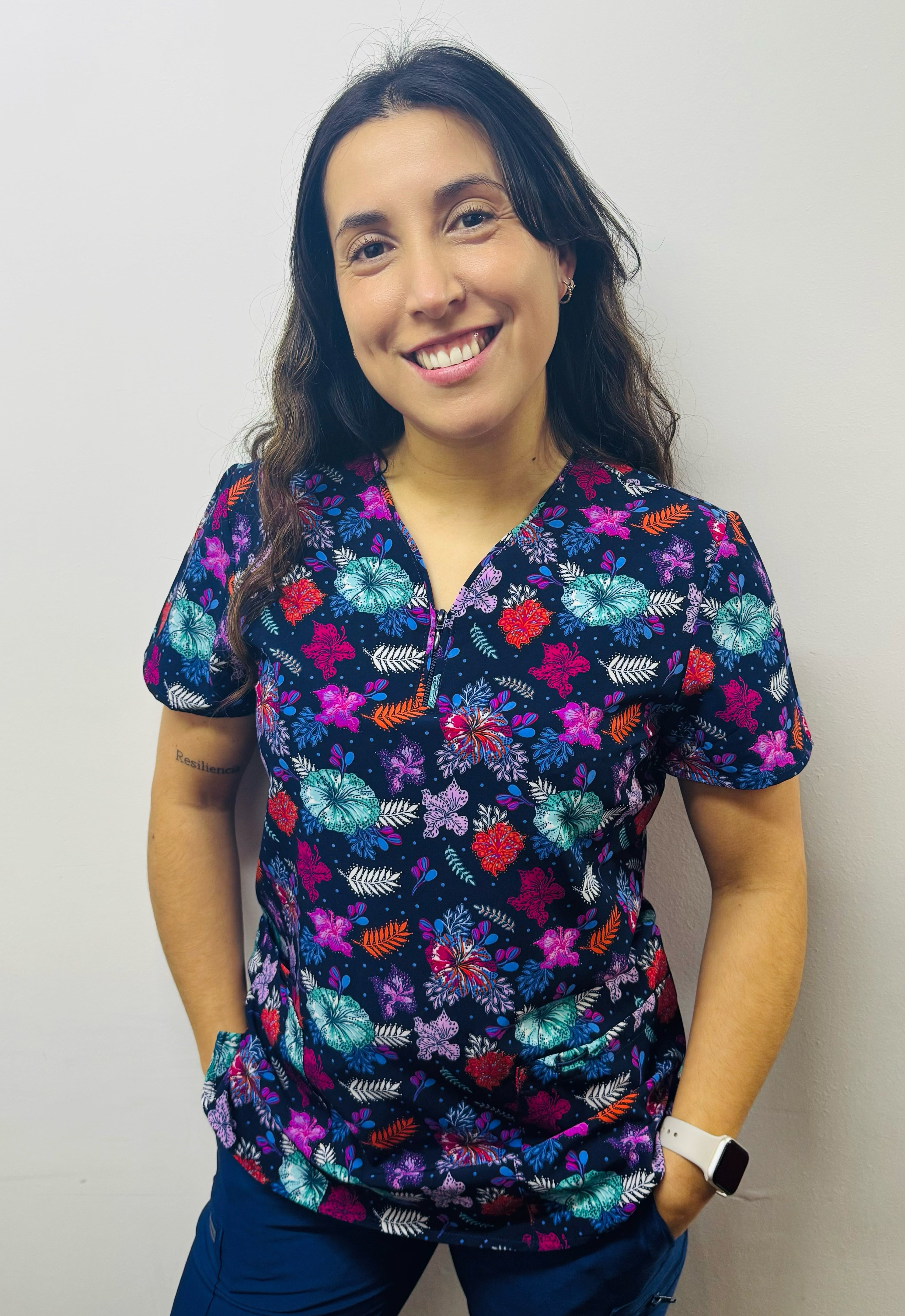 Polera Clínica Estampada Mujer GT 1713NV