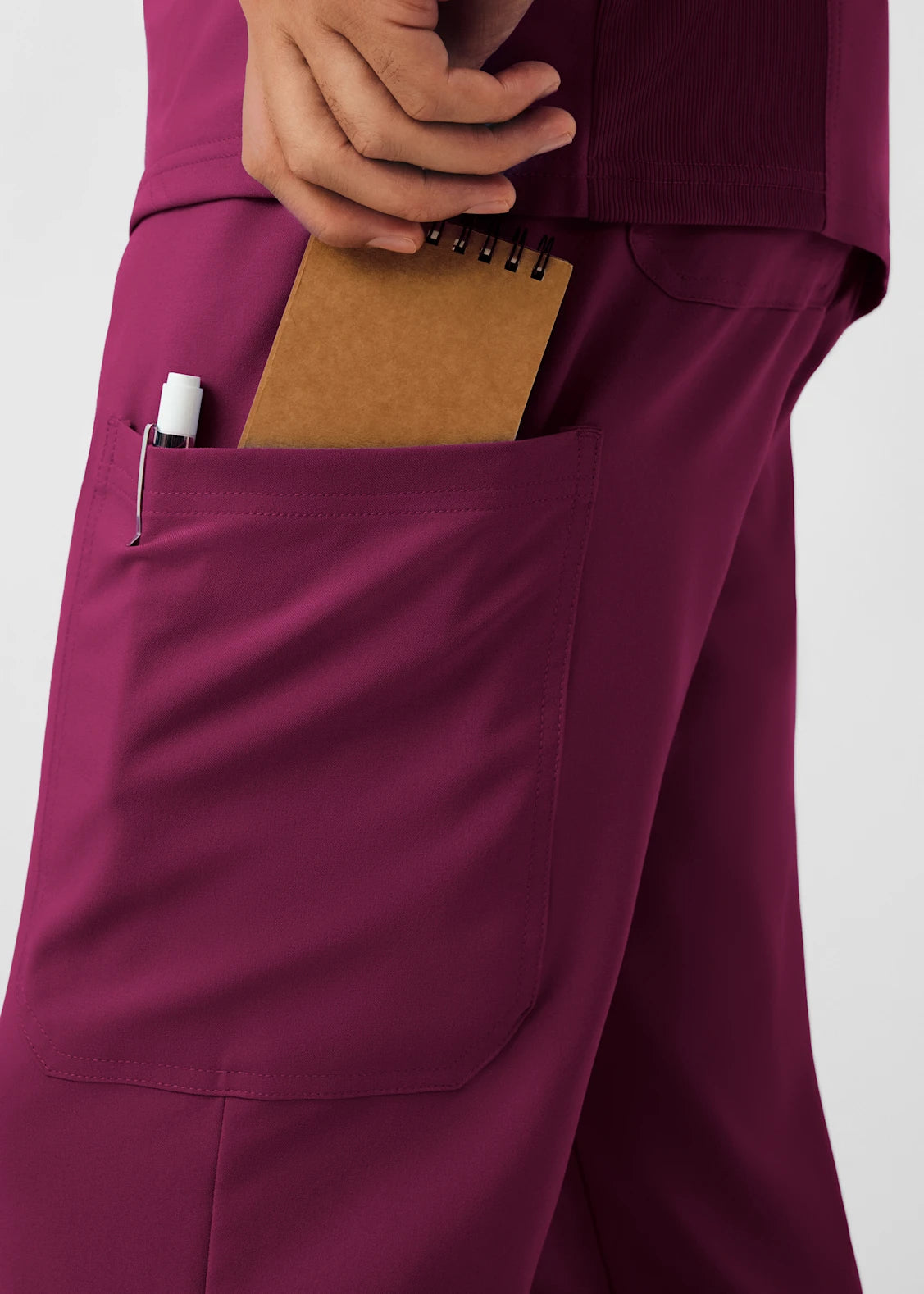 Pantalón Clínico Hombre Forward LB410 Burdeo