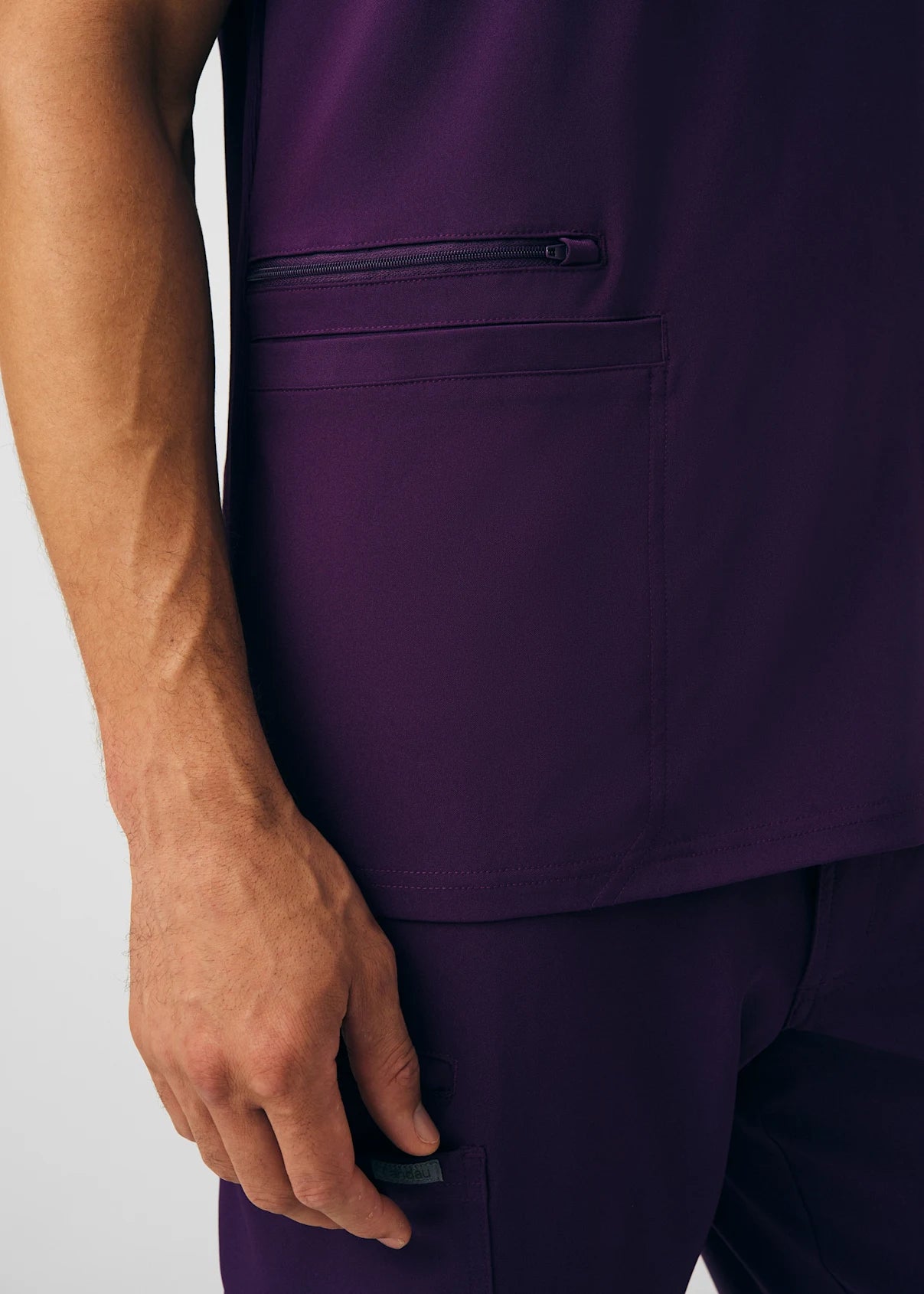 Polera Clínica Hombre Forward LT110 Morado Eggplant