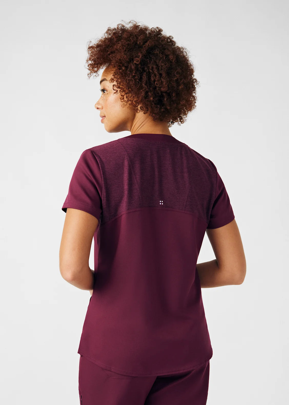 Polera Clínica Mujer Vibe WT121 Burdeo
